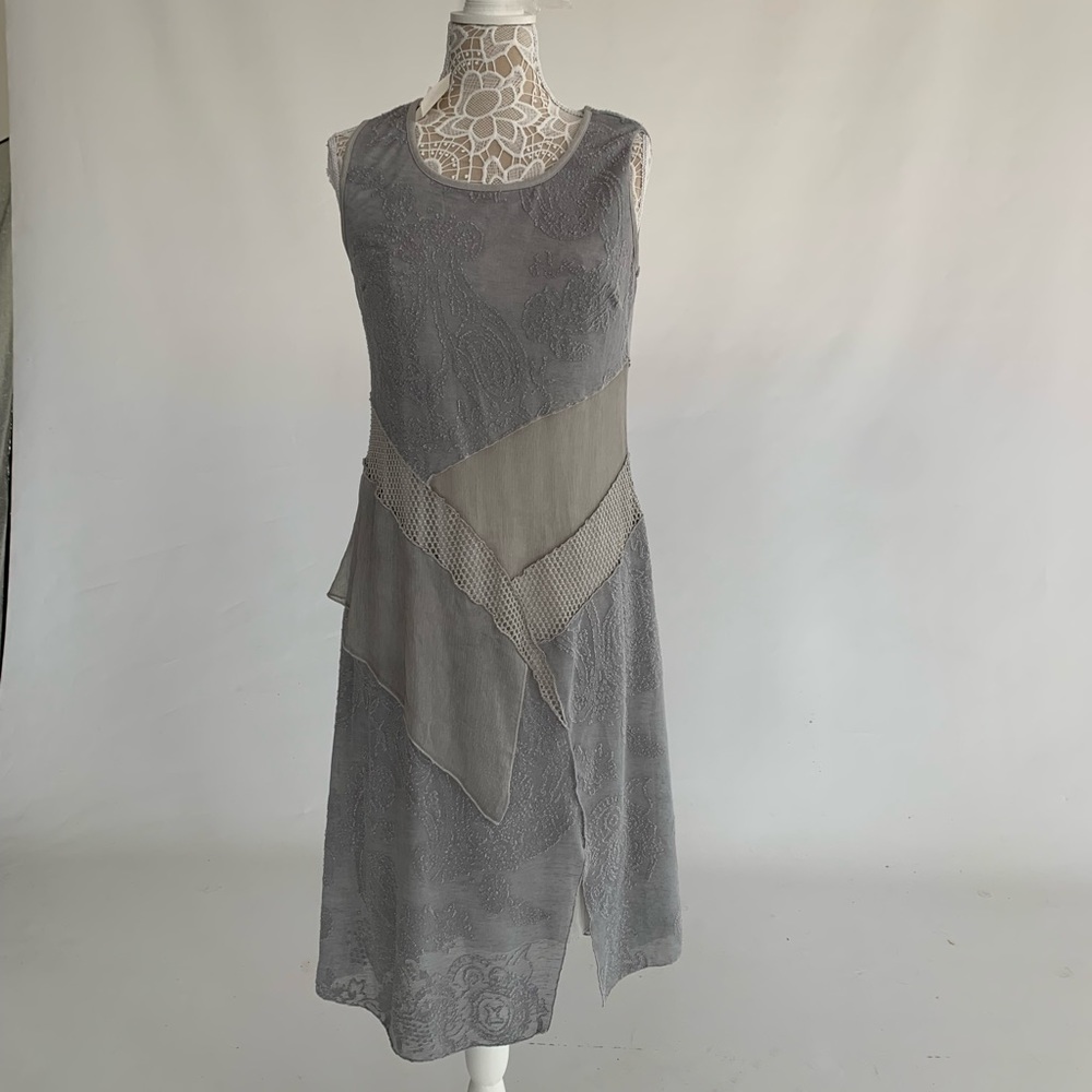 Victorian House of Branson sleeveless midi dress